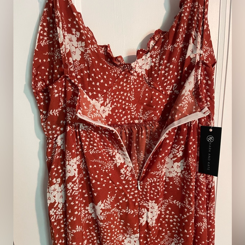 NWT Floral Dress, size M - Picture 6 of 13